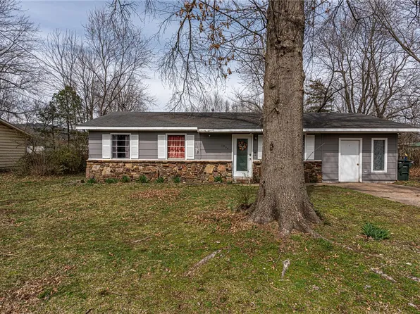 1934 E Helen St, Fayetteville, AR 72701