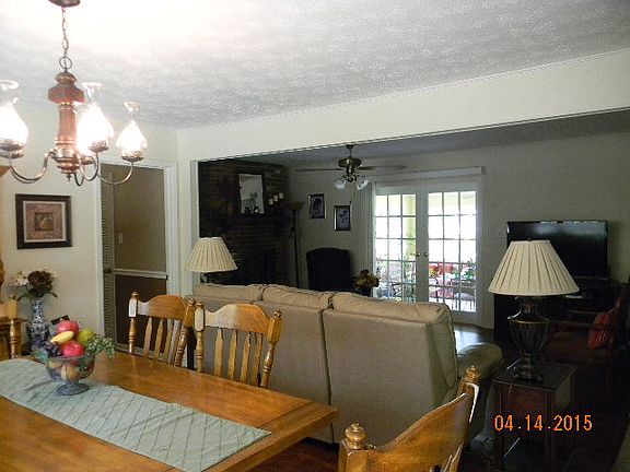 3rd image of 3819 Midway Dr