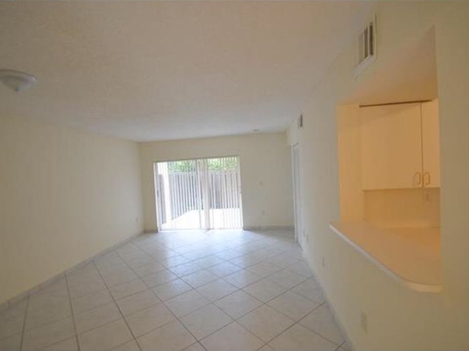 2nd image of 11503 NW 89th St APT 202