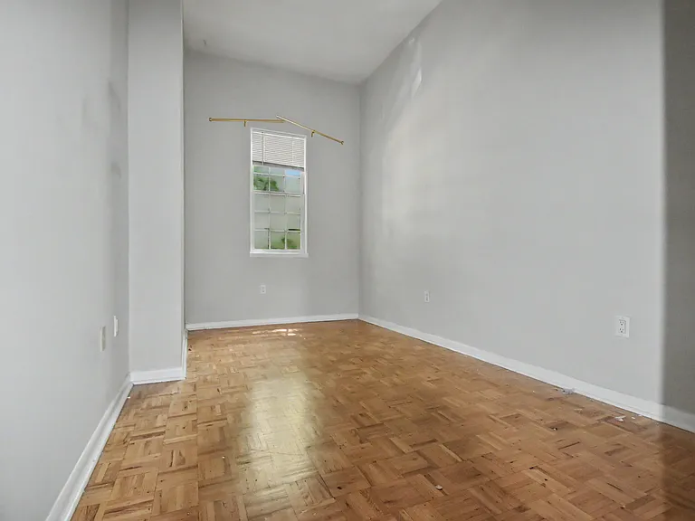 423 Spruce St #2F — Photo 14