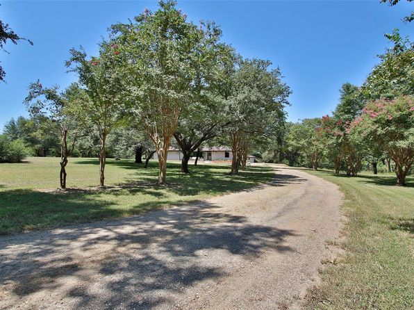 3706 County Road 409, Navasota, TX 77868