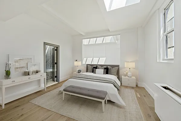 Rented by Compass | media 27