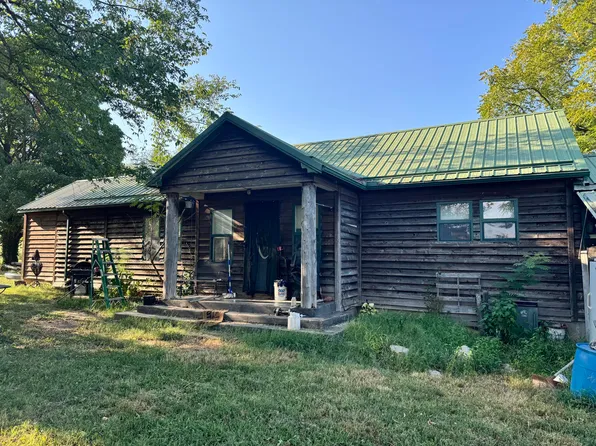 16534 State Highway 39, Aurora, MO 65605