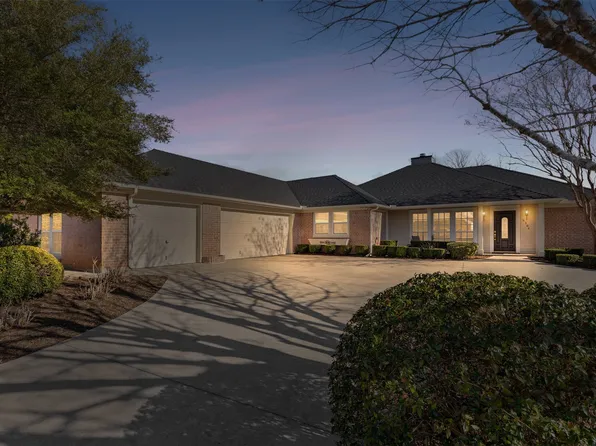6304 Bellevue Ct, Granbury, TX 76049