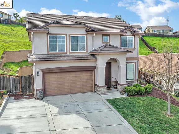 4th image of 3816 Osprey Dr