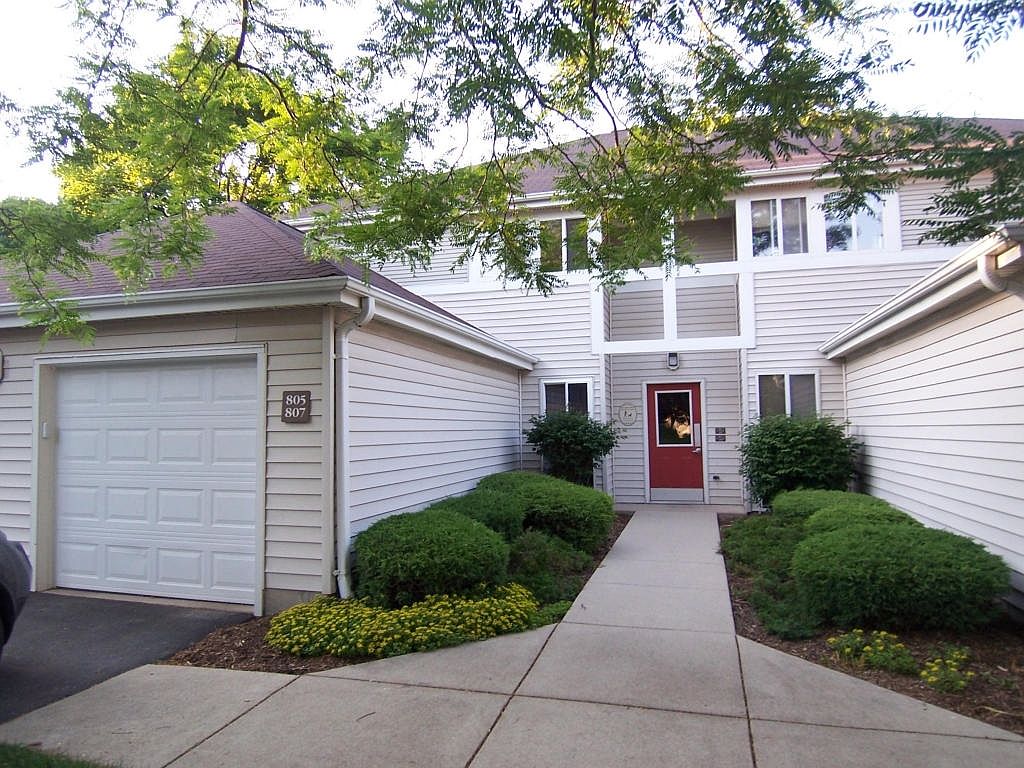 805 W Puetz Rd 11, Oak Creek, WI 53154 Zillow