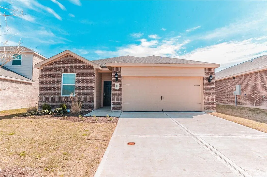 3 bed, 1608 sqft, $1,700 — Photo 1
