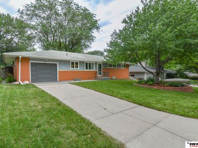 2345 Saint Thomas Dr, Lincoln, NE, 68502