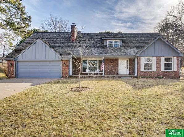 9963 Devonshire Dr, Omaha, NE 68114
