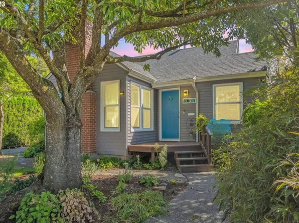 8008 SE Woodward St, Portland, OR 97206
