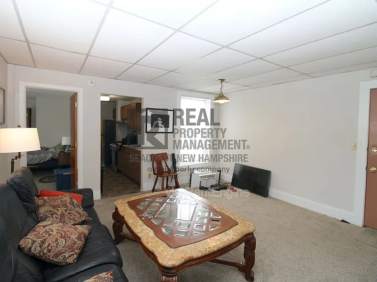 40 Grove St #4 — Photo 2