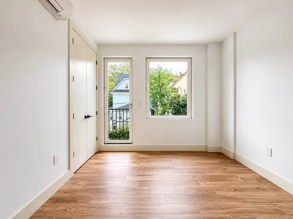 452 East 26th Street image 1 of 13