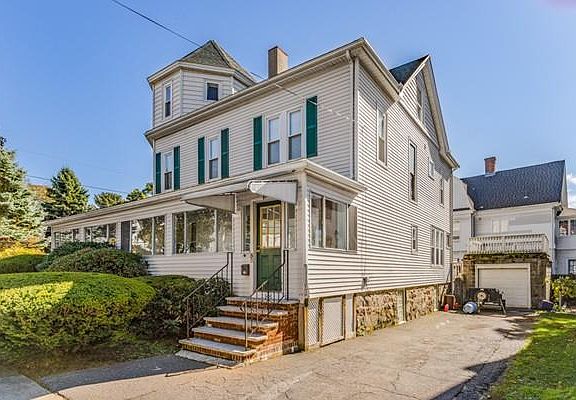 3rd image of 58 Glenwood St