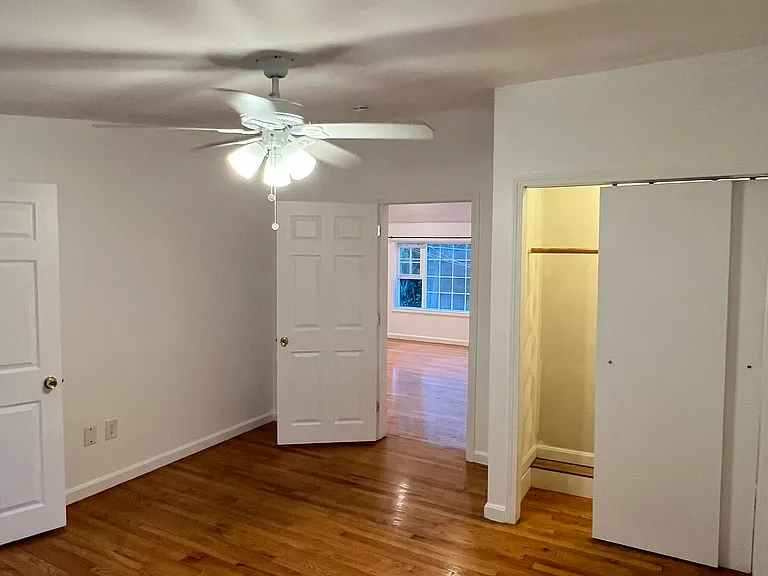 2800 Hartford Ave #4 — Photo 16