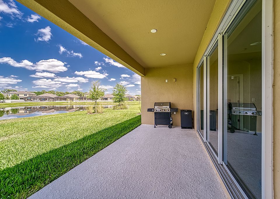 1st image of 17558 Buckingham Garden Dr