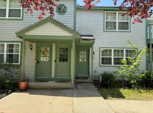 23 Oyster Bay Rd APT B, Absecon, NJ 08201