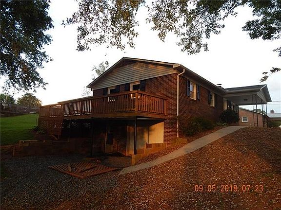 3rd image of 2596 Trenton Park