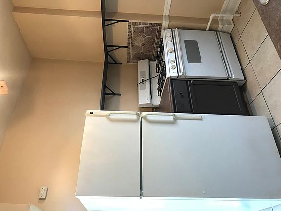 5th image of 7114 S Eberhart Ave