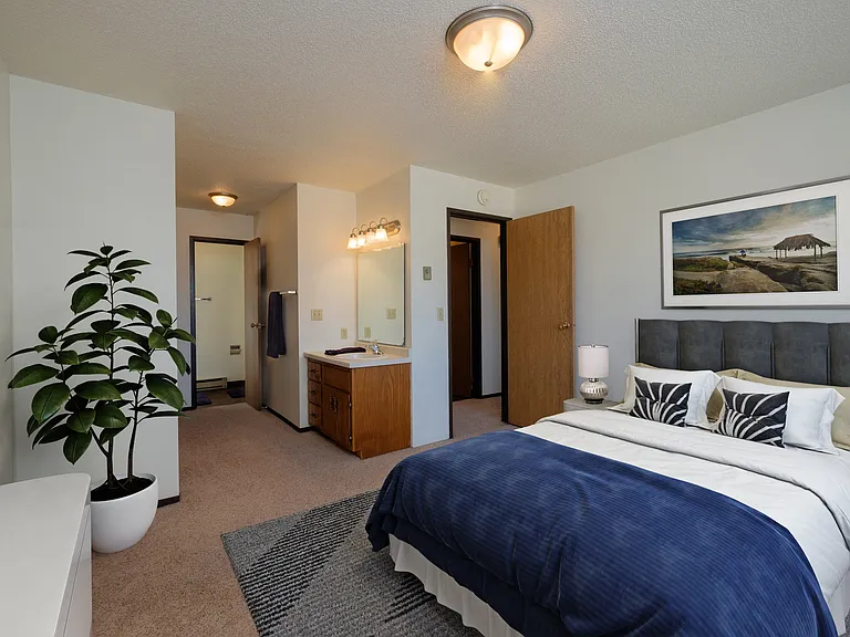 Fargo, ND Countryside Apartments | Bedroom