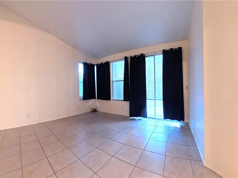 4844 Jadero Dr — Photo 14