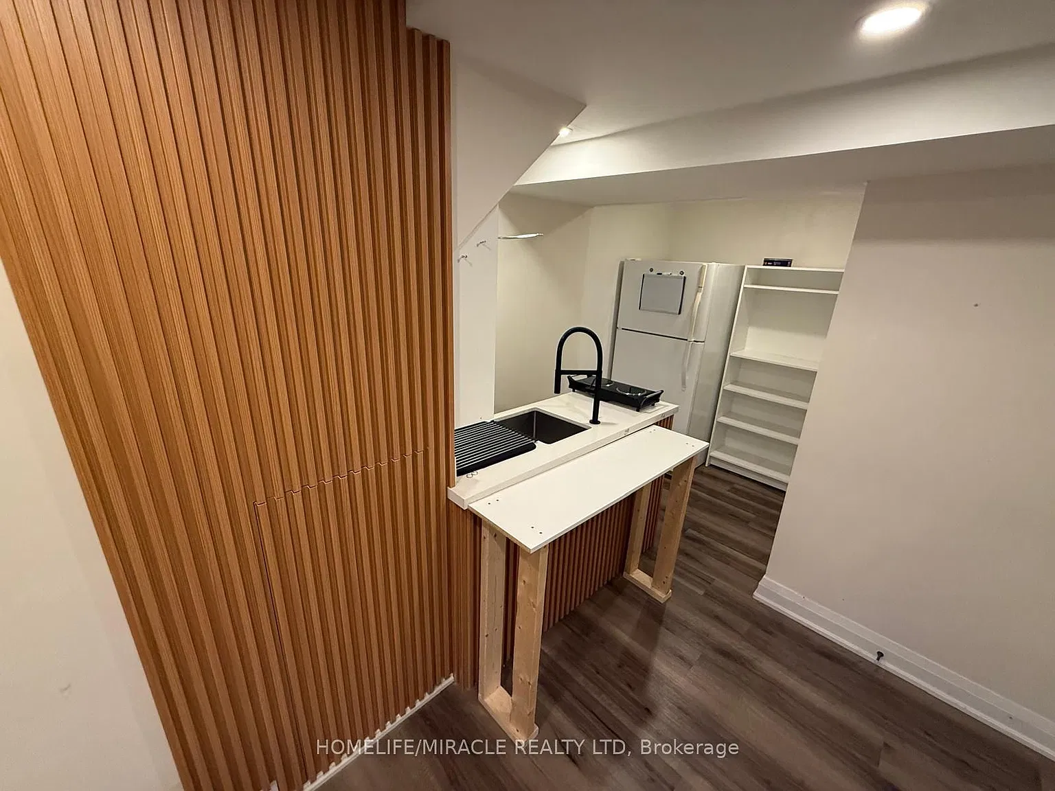 Studio, $1,400 — Photo 4