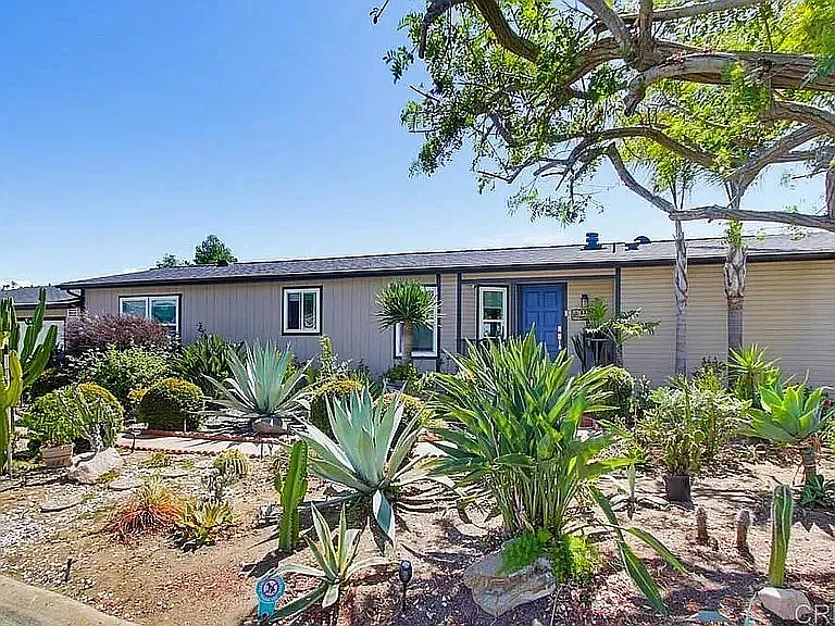 3 bed, 1476 sqft, $3,995 — Photo 2