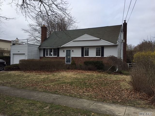 1st image of 624 N Briarwood Ave
