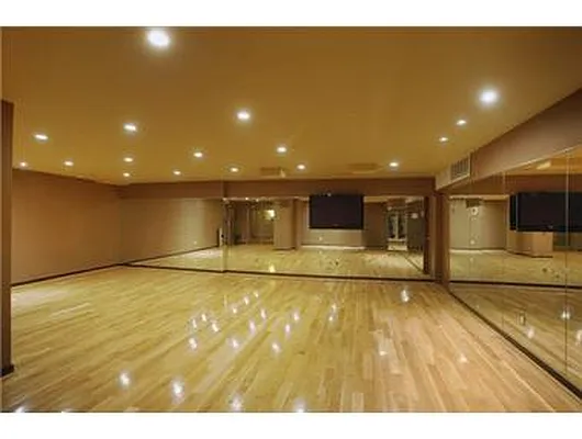 Rented by Douglas Elliman | media 22