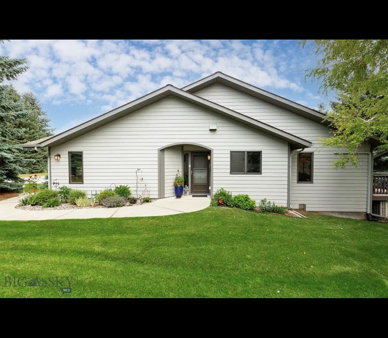 Highland Blvd, Bozeman — Photo 1