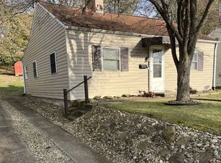 942 3rd St, Baden, PA 15005