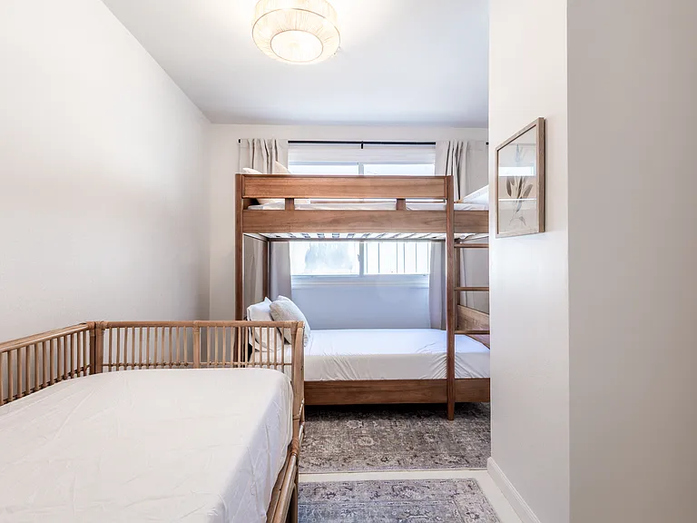 203 12th Ave #W — Photo 9