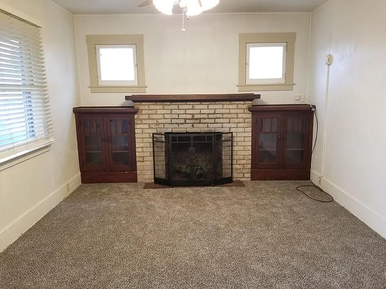 530A N Encina St — Photo 2