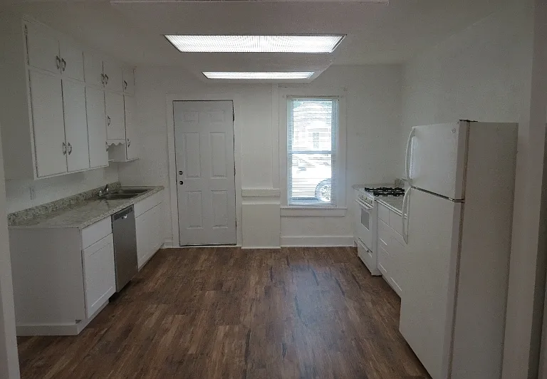 203 S Maple St — Photo 19
