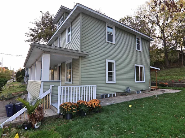 306 E Racine St, Janesville, WI 53545