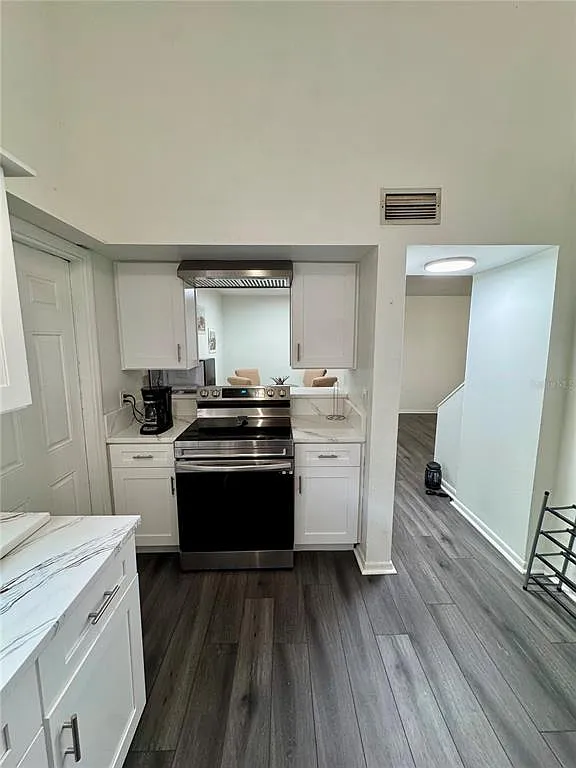 2 bed, 1.5 bath, 1143 sqft, $1,950 — Photo 4