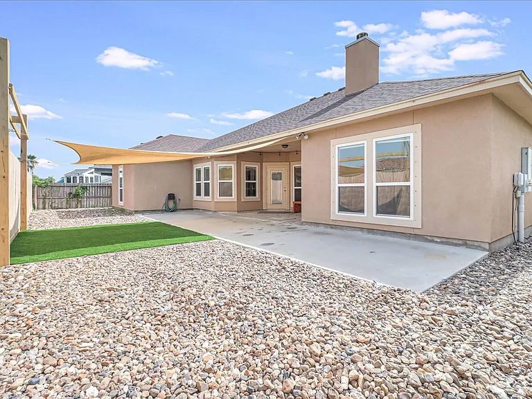 15501 Escapade St — Photo 40