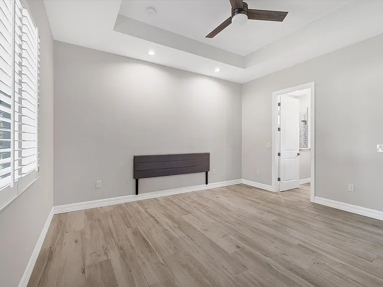 129 Evaro Dr — Photo 14