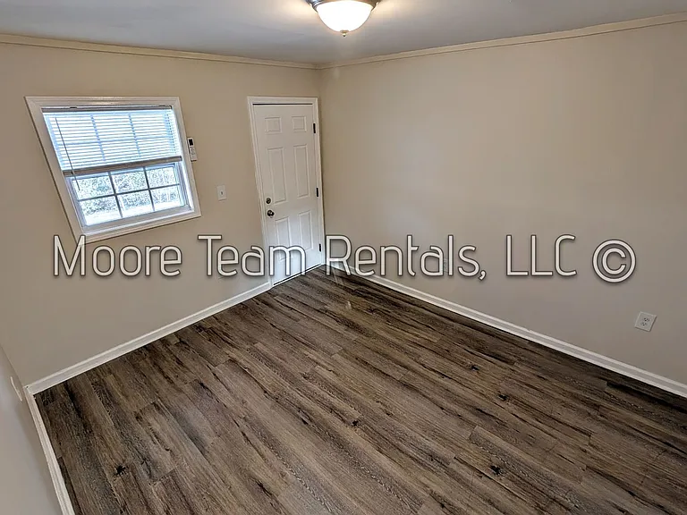 16 Lake Dr — Photo 4