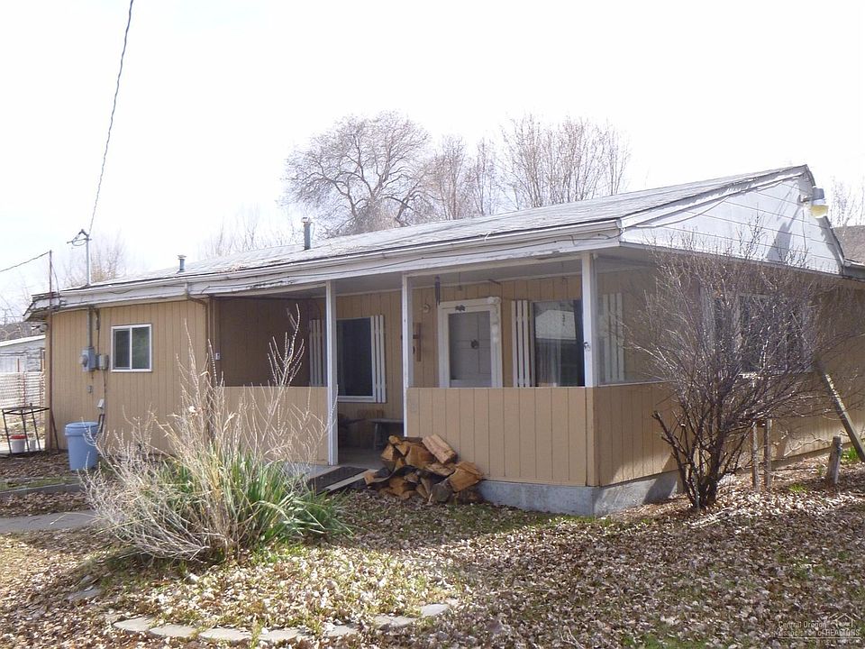1st image of 140 SE Willowdale Dr