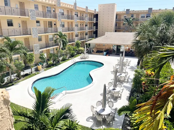 2145 Pierce St APT 306, Hollywood, FL 33020