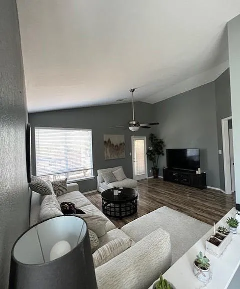 1608 Bowerton Dr — Photo 12