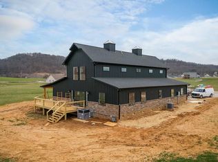 123 Cattlemans Dr, Sparta, TN 38583