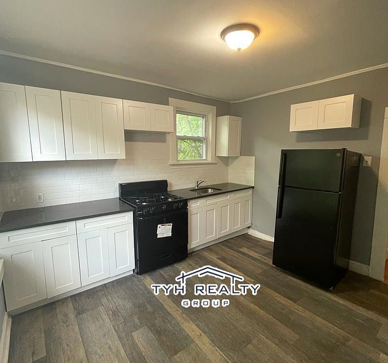 1st image of 64 Homestead Park Floor 1