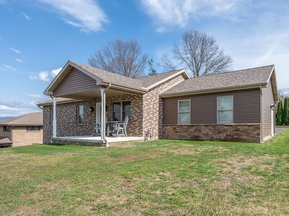 12 Highview St, Latrobe, PA 15650