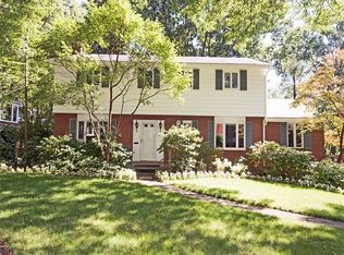 601 Edgewood Rd, Pittsburgh, PA 15221