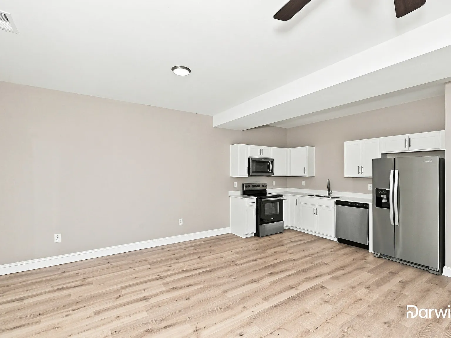 2 bed, 2.5 bath, 1550 sqft, $1,340 — Photo 3