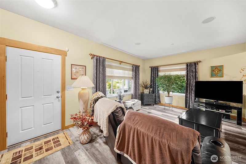 5th image of 6033 Delaware Avenue SE #A