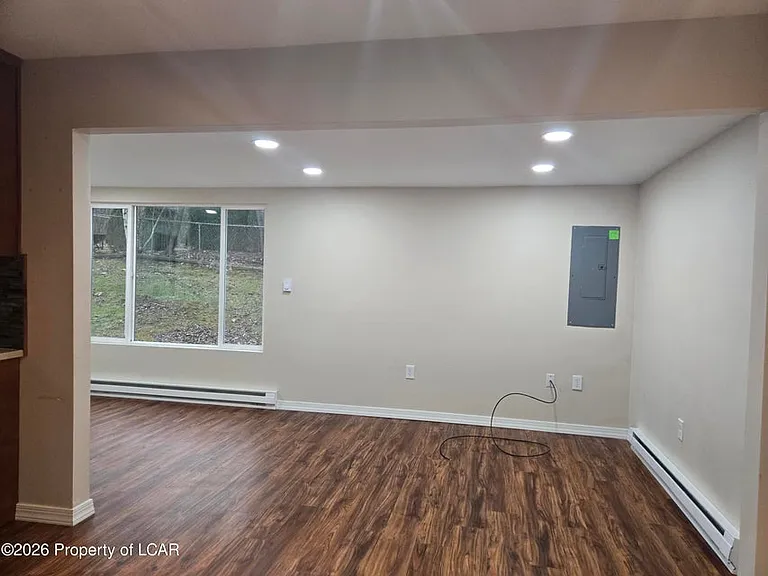60 Saratoga Ct — Photo 14