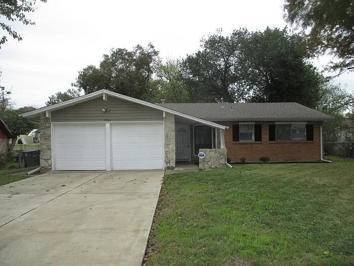 7924 Silverdale Dr — Photo 1