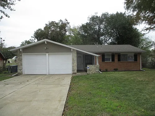 7924 Silverdale Dr Photo 1